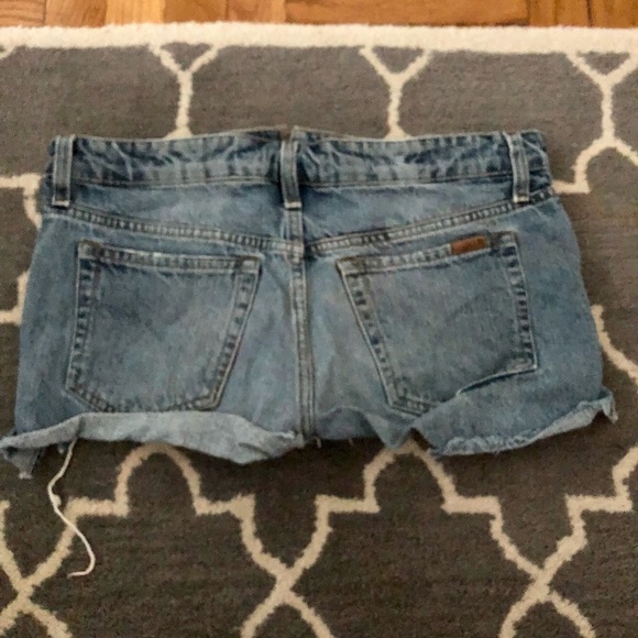 Joe’s Jeans Jean Shorts - Picture 2 of 2
